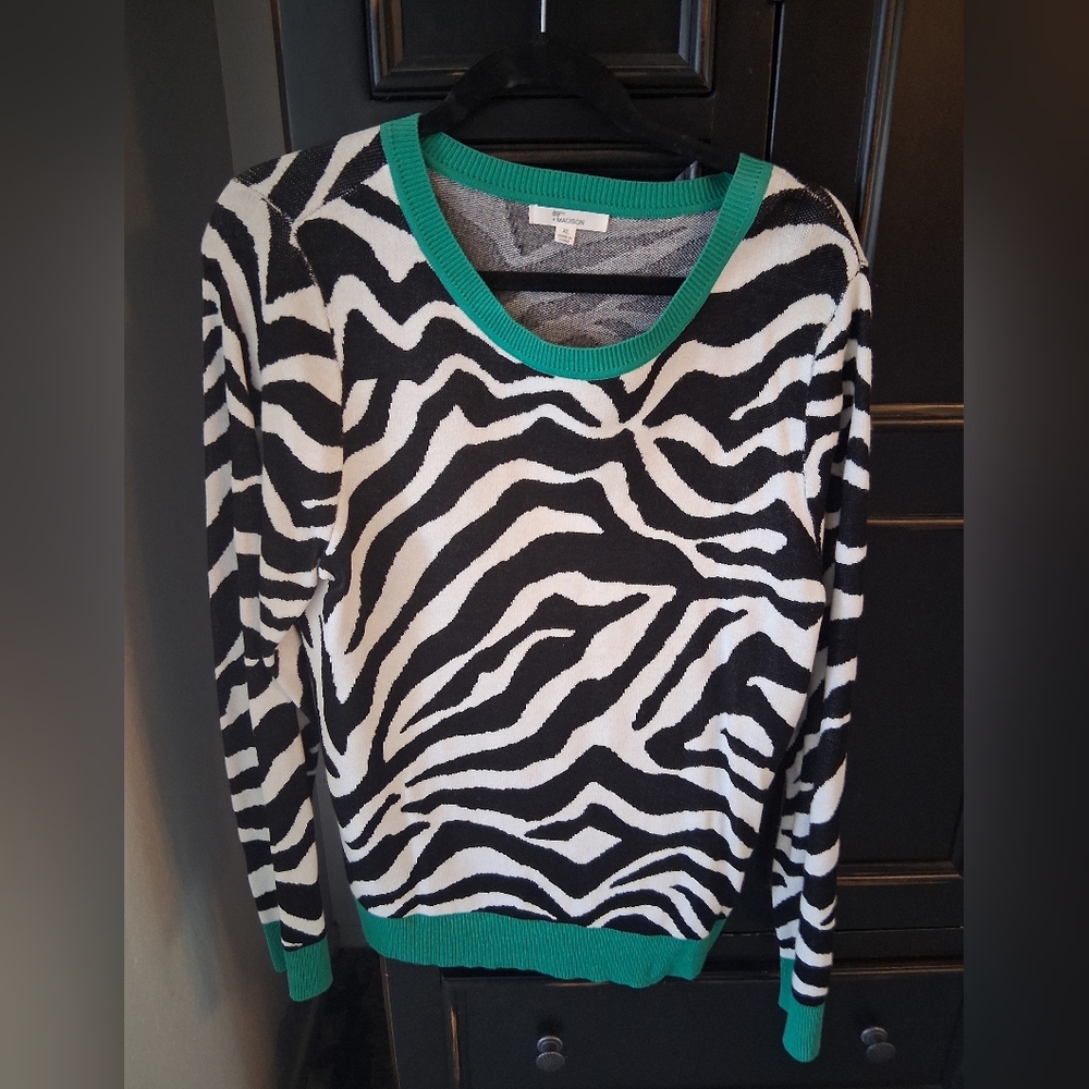 89th & Madison Zebra Print Sweater with Green Trim